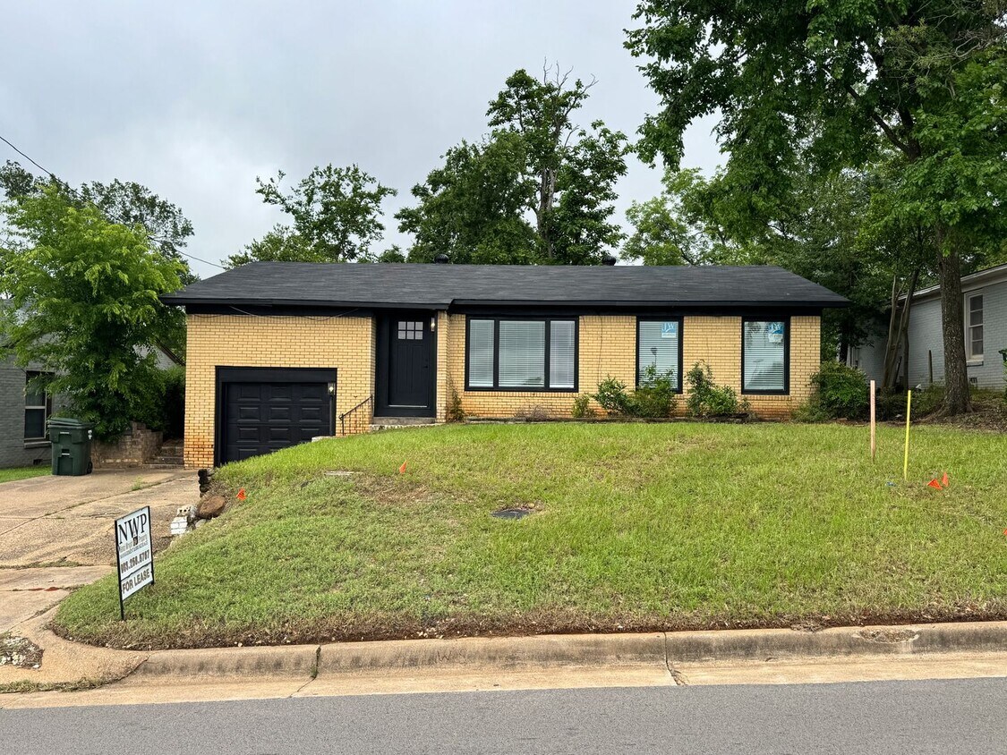 Foto principal - 1206 S Fleishel Ave