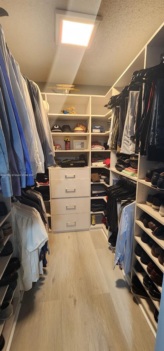 Foto del edificio - 16401 Golf Club Rd