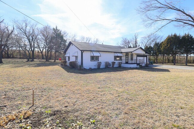 Foto del edificio - 4 Bed | 1.5 Bath in North Tulsa!