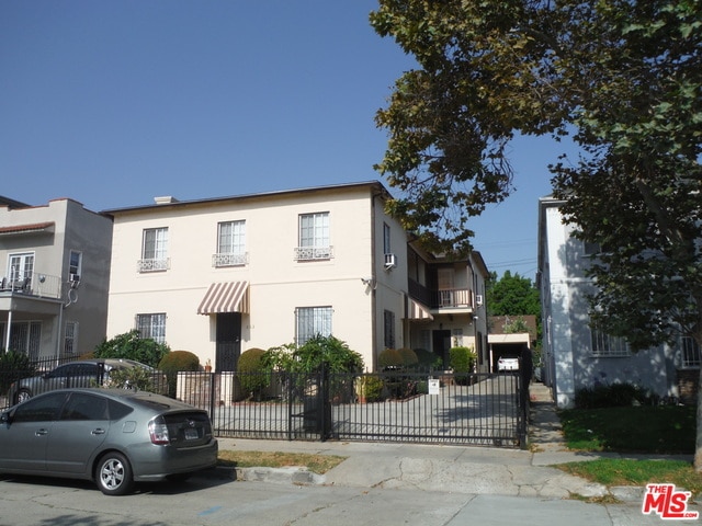 Primary Photo - 864 S Gramercy Pl