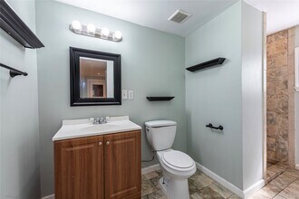 Building Photo - 1816 20th St