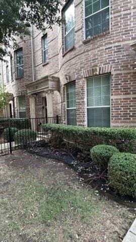 Building Photo - 2500 Rockbrook Dr