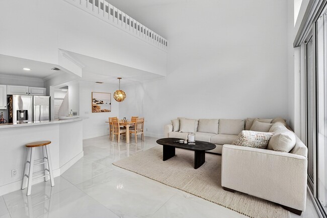 Building Photo - 10123 N Military Trl