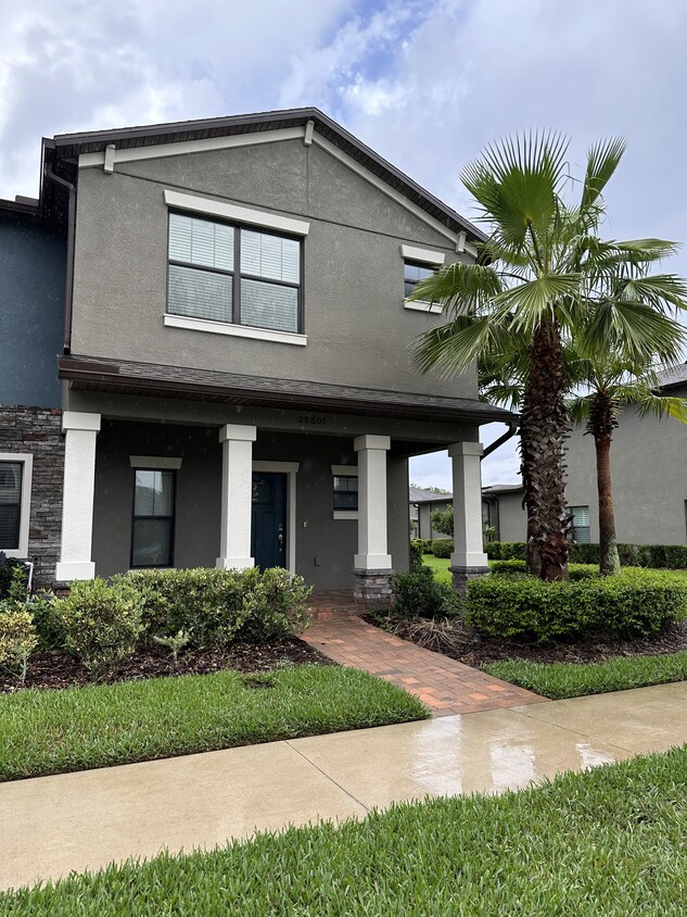 Foto principal - 28601 Tranquil Lake Cir
