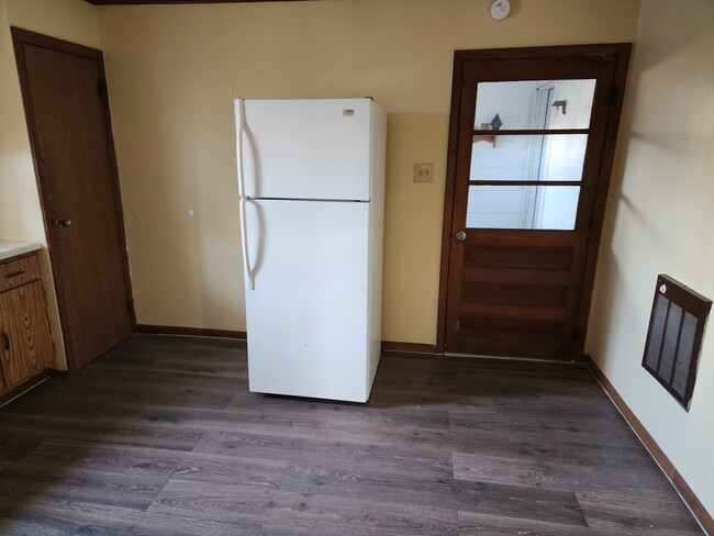 Photo - Benjamin st apt#2