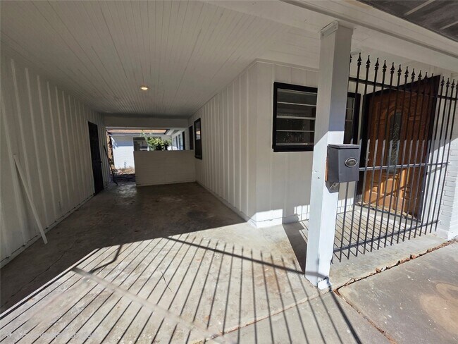 Foto del edificio - 4118 Lemac Dr