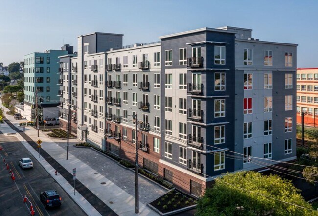Building Photo - 90 Ocean Ave