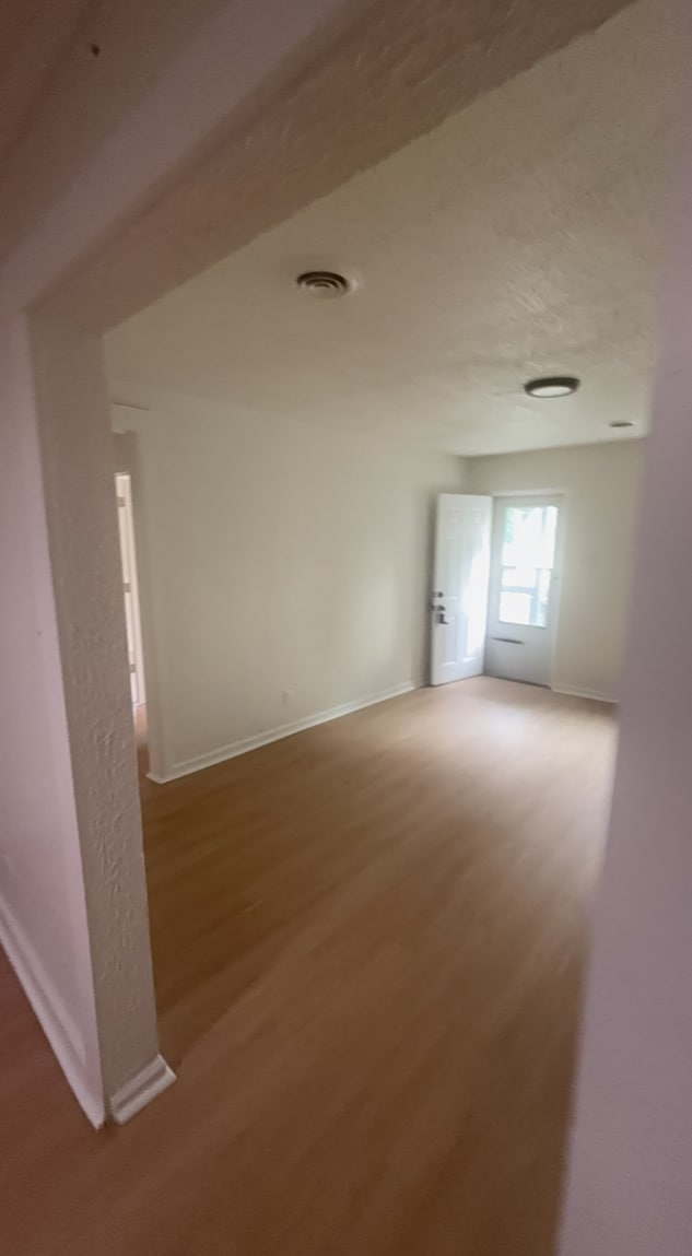 Building Photo - 1617 Courtney Blvd