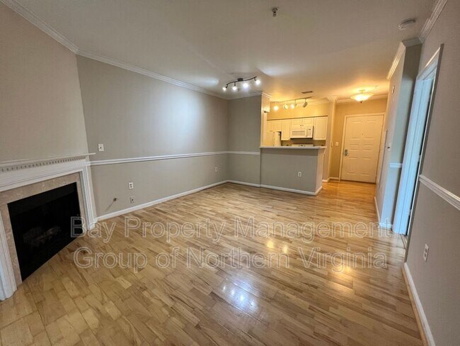 Building Photo - 12915 Alton Square