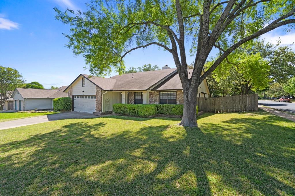 Foto principal - 12401 Blossomwood Dr