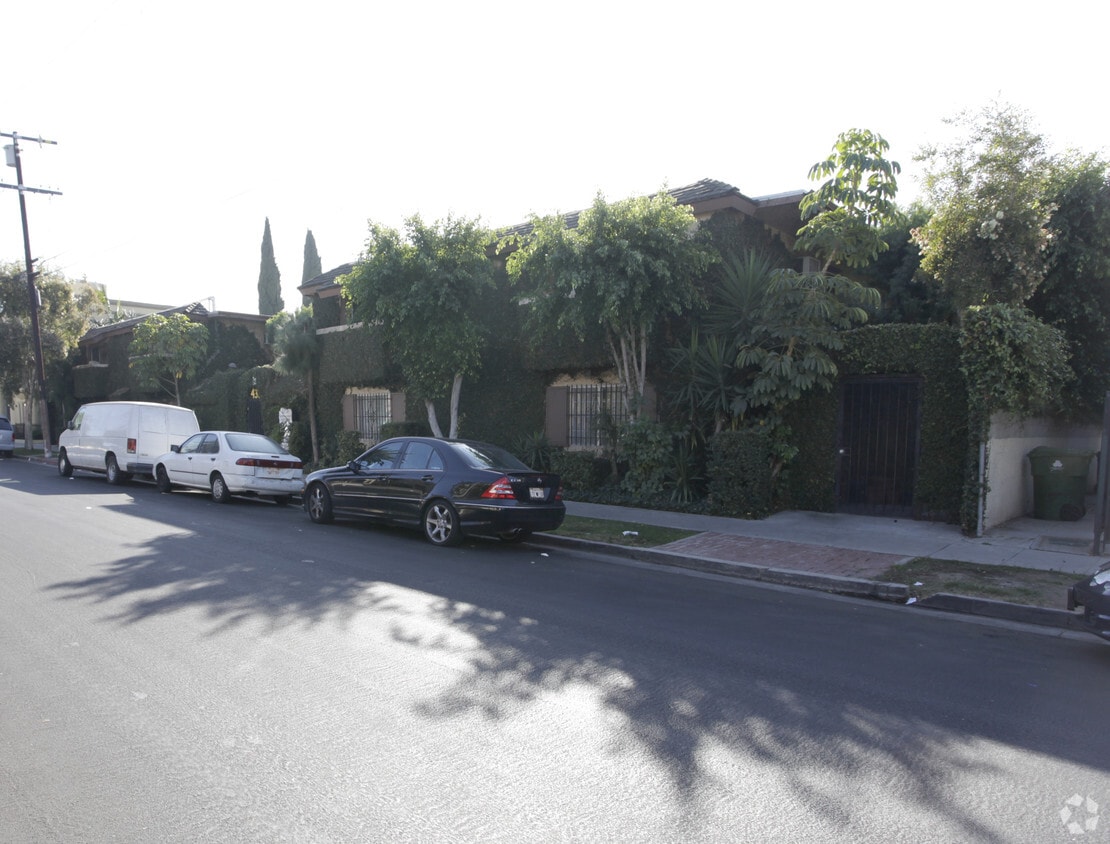 Primary Photo - Burns Avenue Apartments
