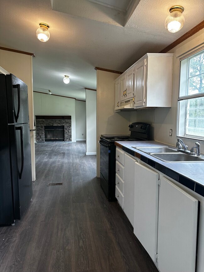 Building Photo - 834 Harkless Ct