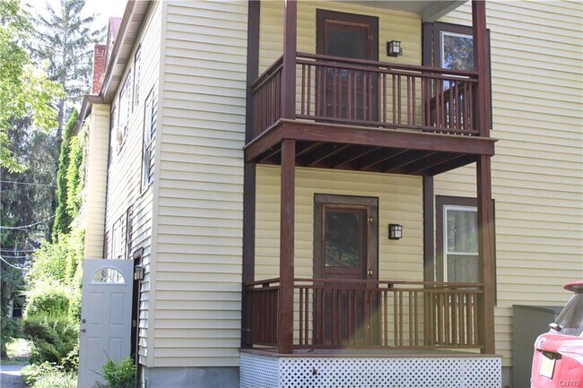 Building Photo - 113-115 Gorland Ave