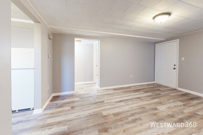 Foto del edificio - 4851 Indianapolis Blvd