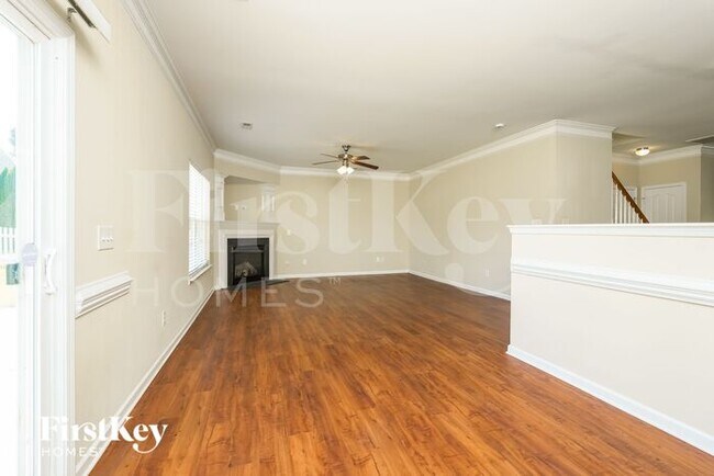 Foto del edificio - 5277 Crosswinds Rd