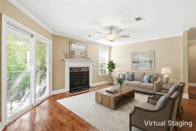 Foto del edificio - 728 Ridgefield Dr