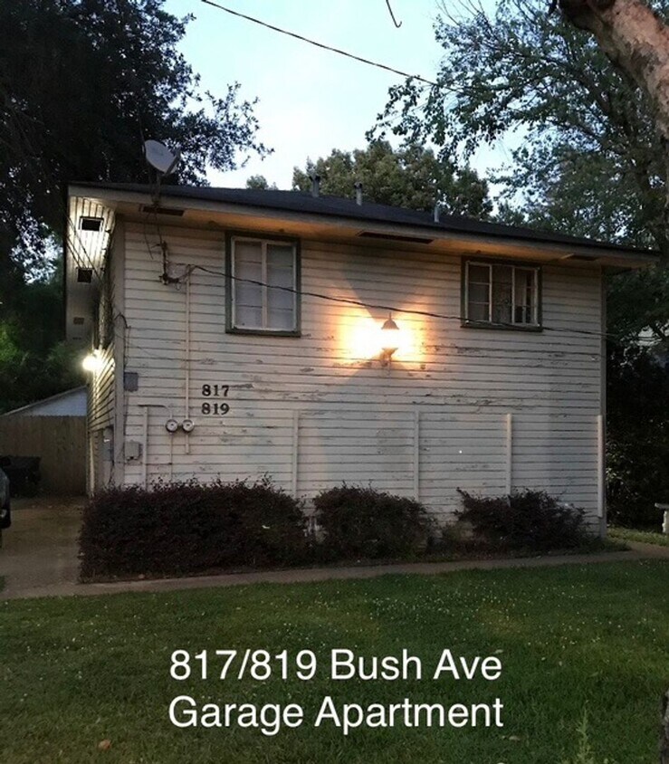 Primary Photo - ****817 Bush Ave - Alexandria - Upstairs a...