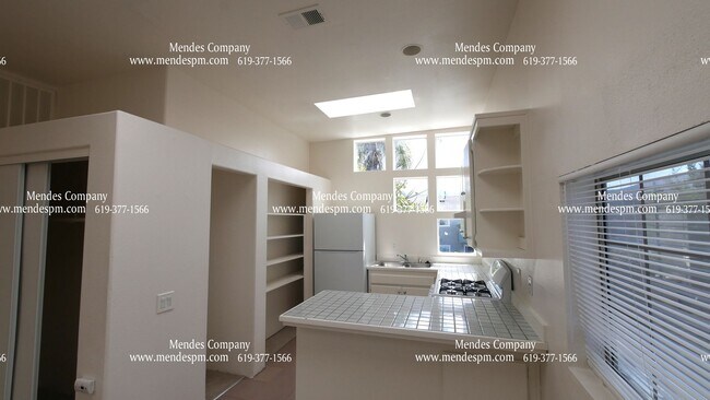 Building Photo - Beautiful 2Bdr/1Bth apartment in San Marcos