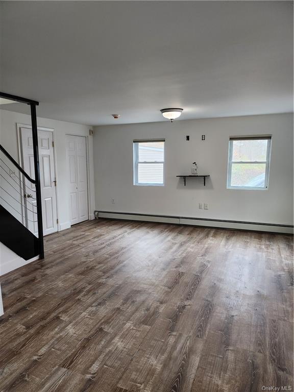 Building Photo - 1614 NY-9G