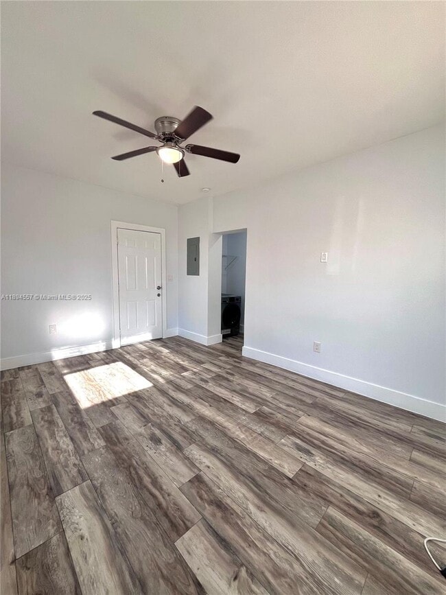 Foto del edificio - 1036 SW 5th St