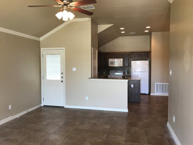 Foto del edificio - 2 Bedroom | 2 Bath Conveniently located off Clear Creek Road in Killeen.