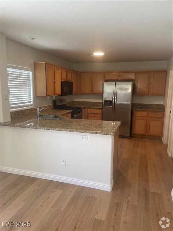 Building Photo - 9680 Redstar St