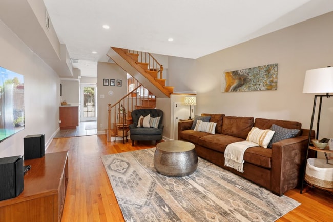 Building Photo - 311 S Regester St