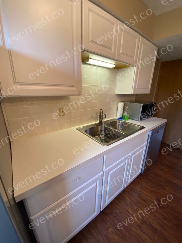 Foto del edificio - 724 Michael View Ct