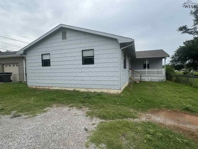 Building Photo - 1113 Sunset Ln