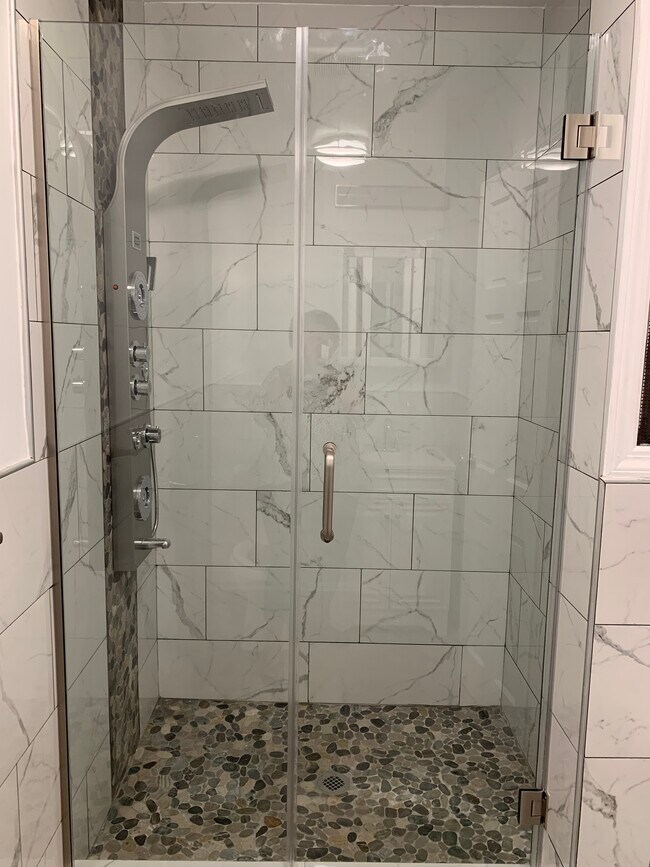 Bathroom - 267 Clarkson Ave