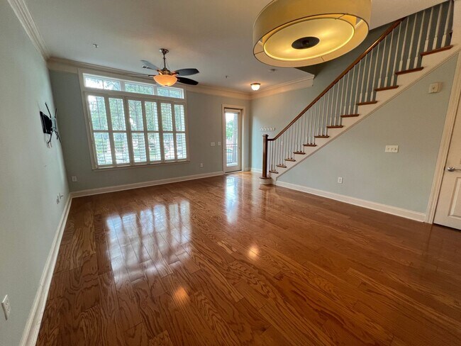 Building Photo - 1 Bedroom 1.5 Bath Condo on Daniel Island ...