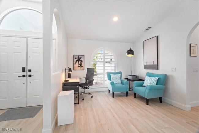 Foto del edificio - 5192 Lochwood Ct