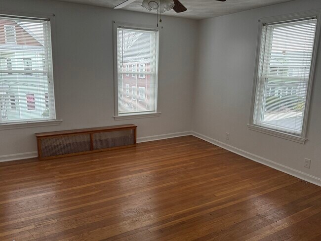 Foto del edificio - 45 Highland Ave