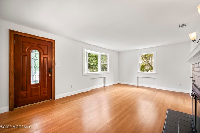 Building Photo - 18 Fierro Ave