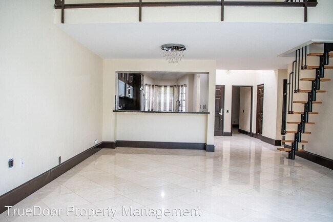 Building Photo - 2 br, 2 bath House - 3630 S. Bear St #D