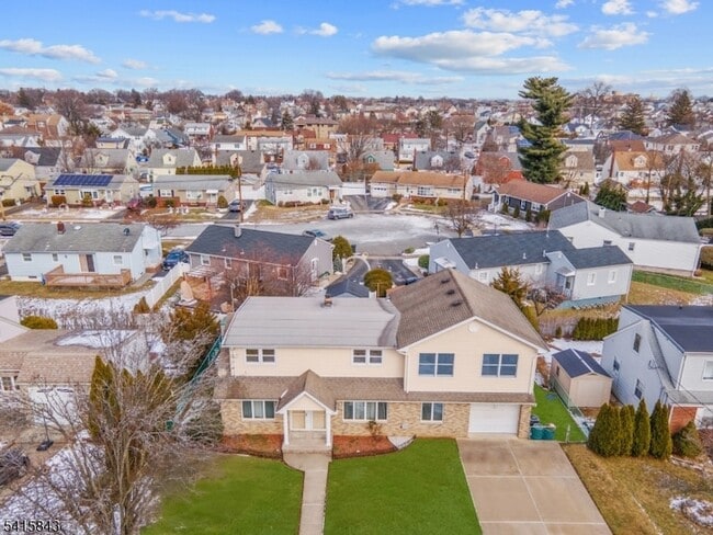 Building Photo - 190 Martin Ave