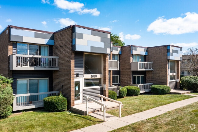 Welcome Home! - Ridgewood Apartments