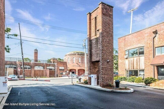 Building Photo - 90 Bay Street Landing