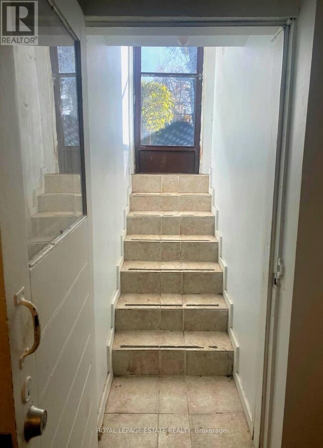 Building Photo - 67 Boustead Ave