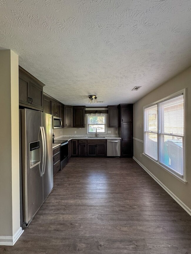 Building Photo - 2582 Gotts Ln
