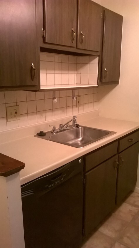 Foto principal - 5950 Andrews Rd