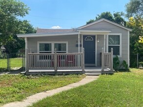 Building Photo - 309 W Ave A