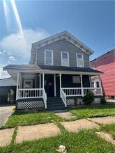 Building Photo - 221 Turin St