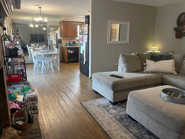 Foto del edificio - 3316 Homestead Ct