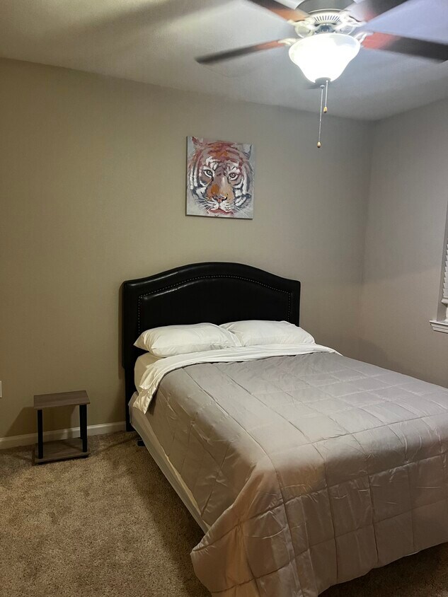 Foto principal - 9213 Arch Street Plz