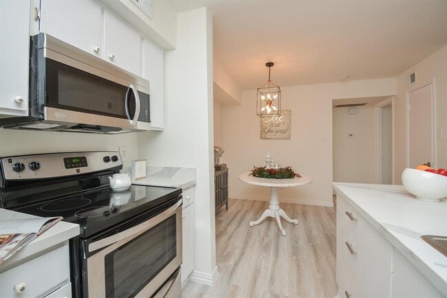 Building Photo - 4637 Wild Indigo St