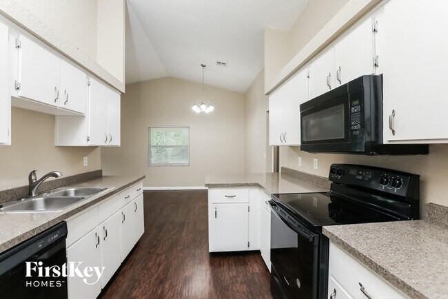 Foto del edificio - 232 E 17th St