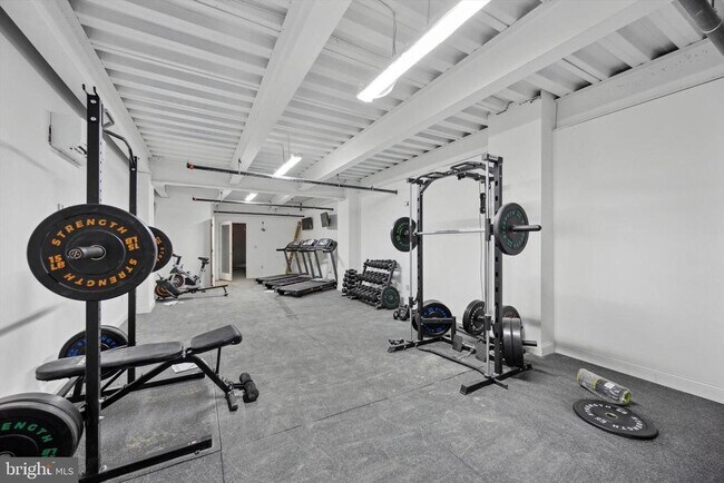 Foto del edificio - 1614 Ridge Ave