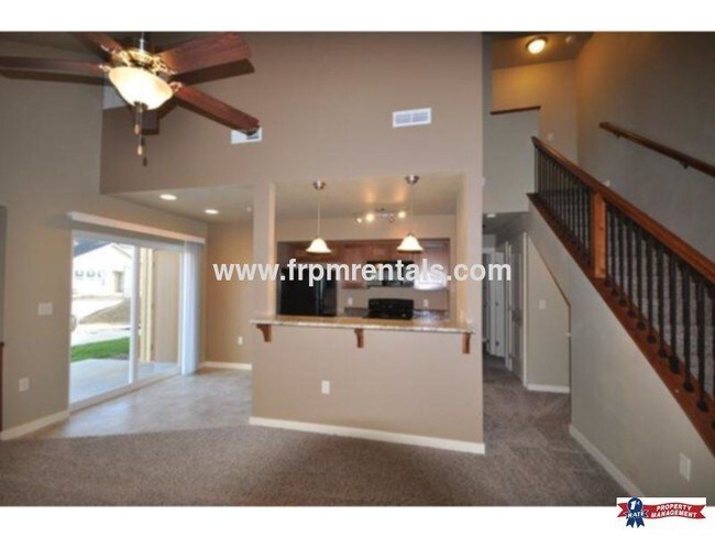 Building Photo - 8721 W Hackamore Dr