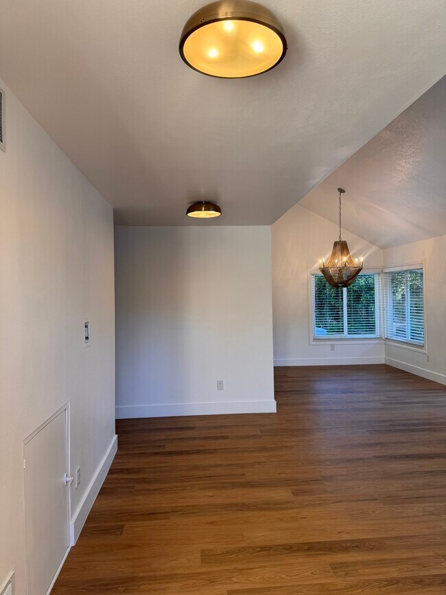 Foto del edificio - 23940 Vía Rosa Linda